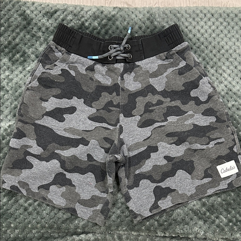 Cabela's Youth Gray & Black Camo Knit Athletic Shorts